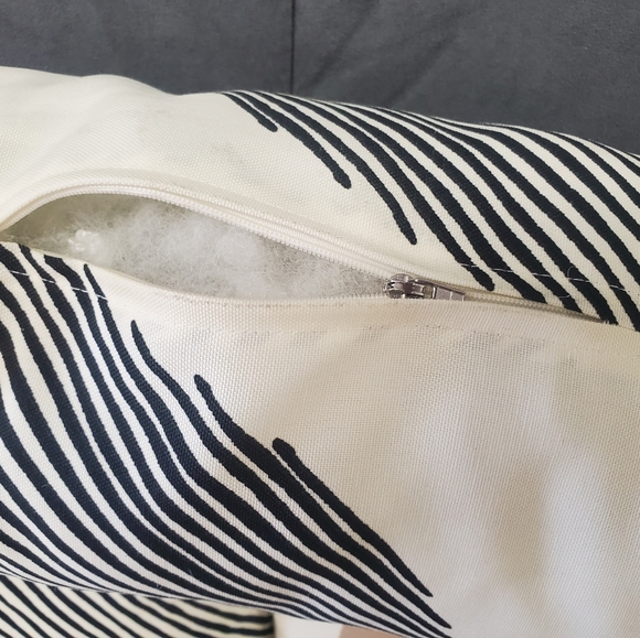 Lumbar Pillow - Picture 3 of 6